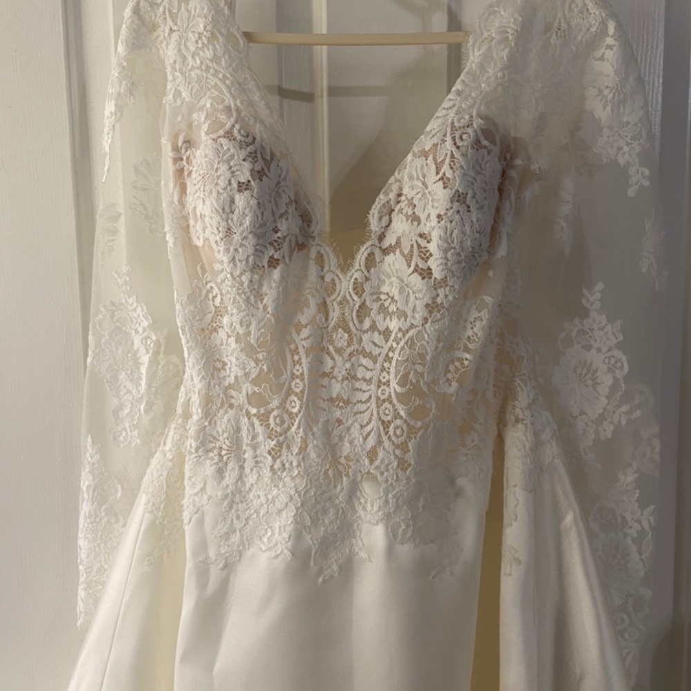 Bijou Bridal - brand new wedding dress